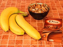 Бананы фаршированные орехами